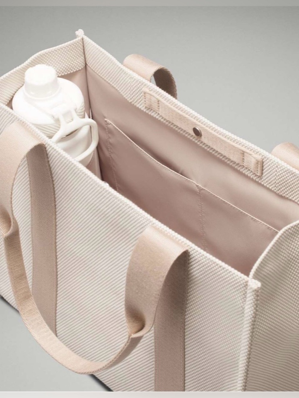 NWT Lululemon Two Toned Canvas Boxy Tote 10L - Mojave Tan/Light Ivory - BUNDLE - Picture 8 of 13